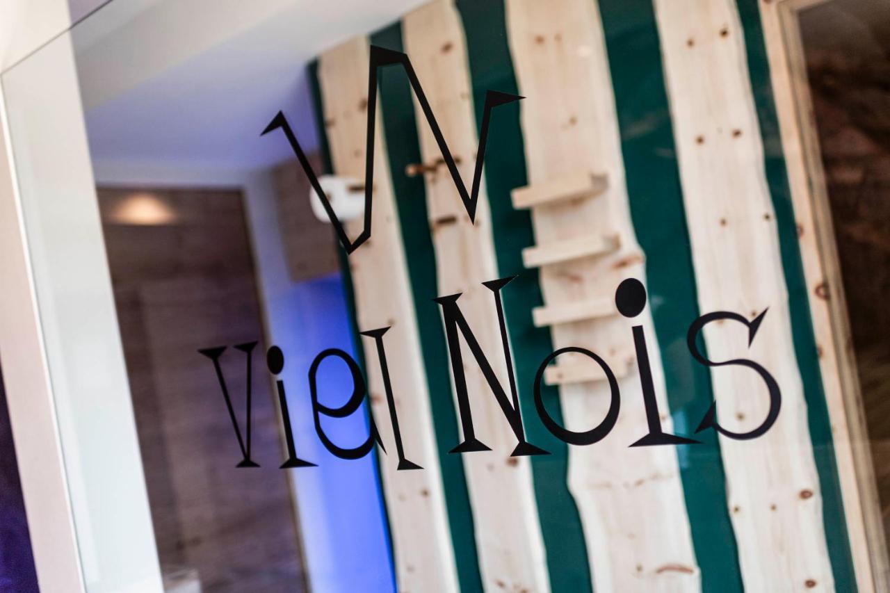 Viel Nois Guest House フーネス エクステリア 写真